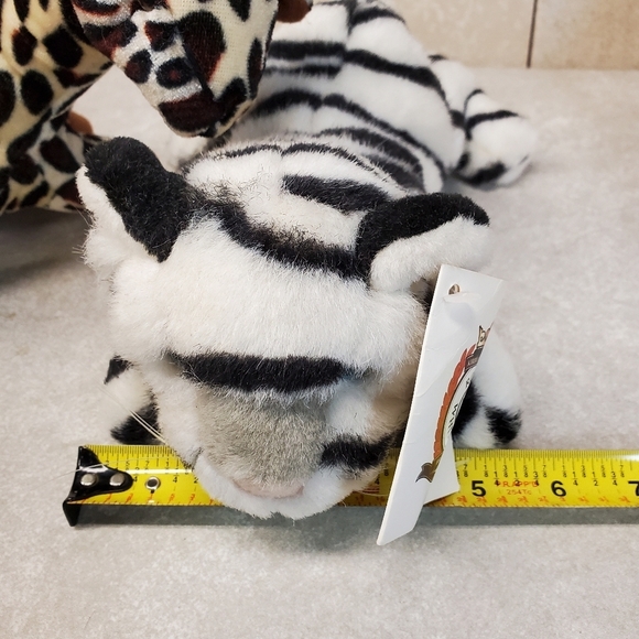 🐯🦒 NWT White Tiger & Giraffe Stuffed animal set - Picture 3 of 16